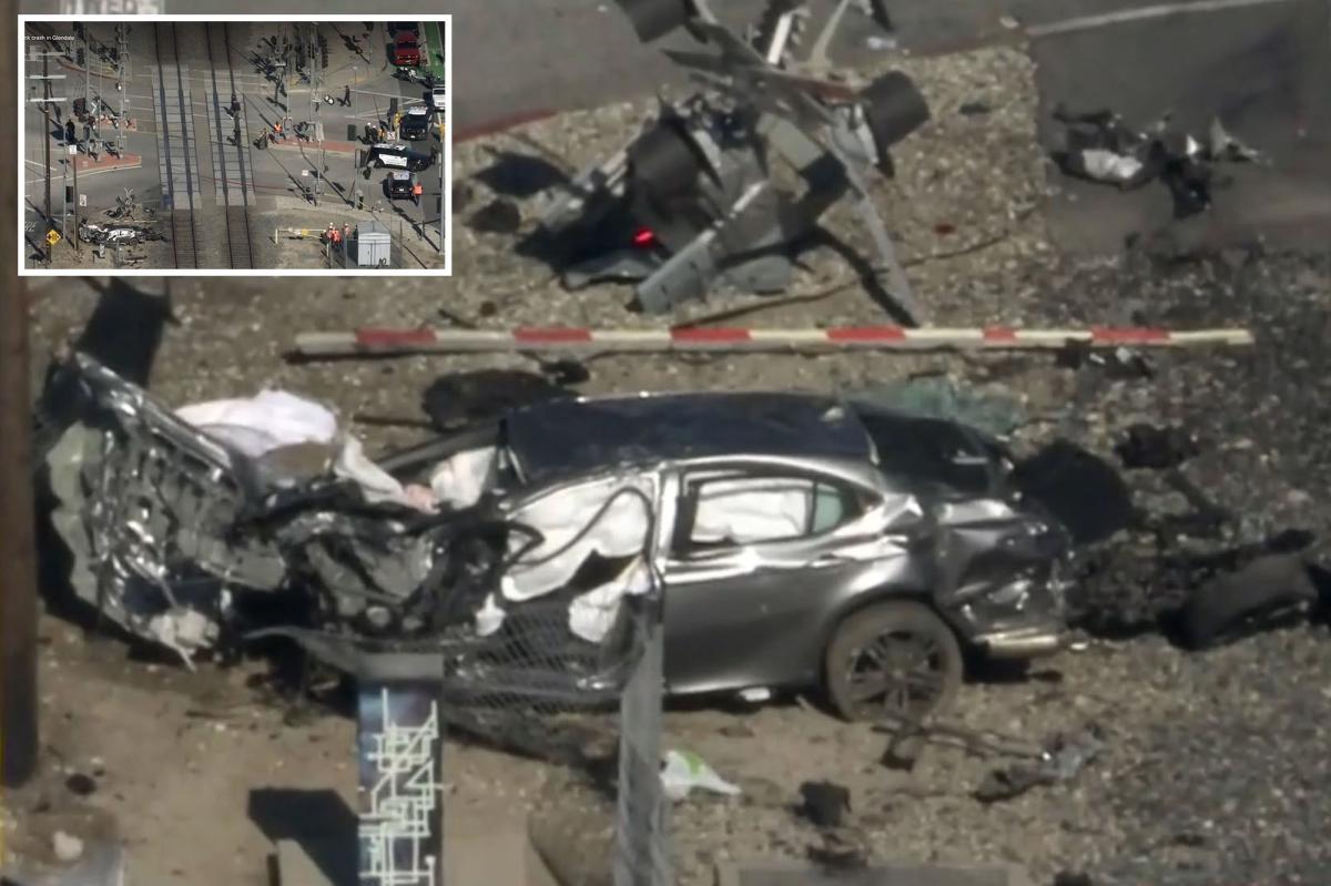 Metrolink train slams into car in Glendale leaving riders stranded...