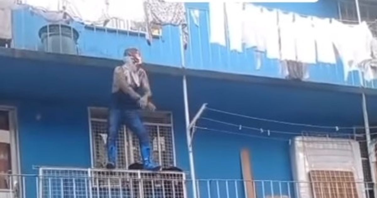 Wrestler cheats death as he falls from balcony when move goes wrong during match - Daily Star