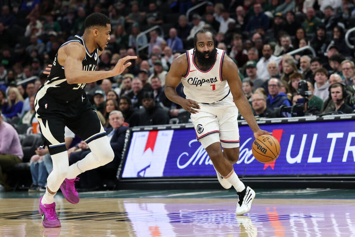 A late-night NBA trade rumbling, plus NFL players on Bad Bunny