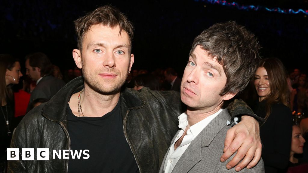 Oasis v Blur rivalry revived as play recreates Britpop battle