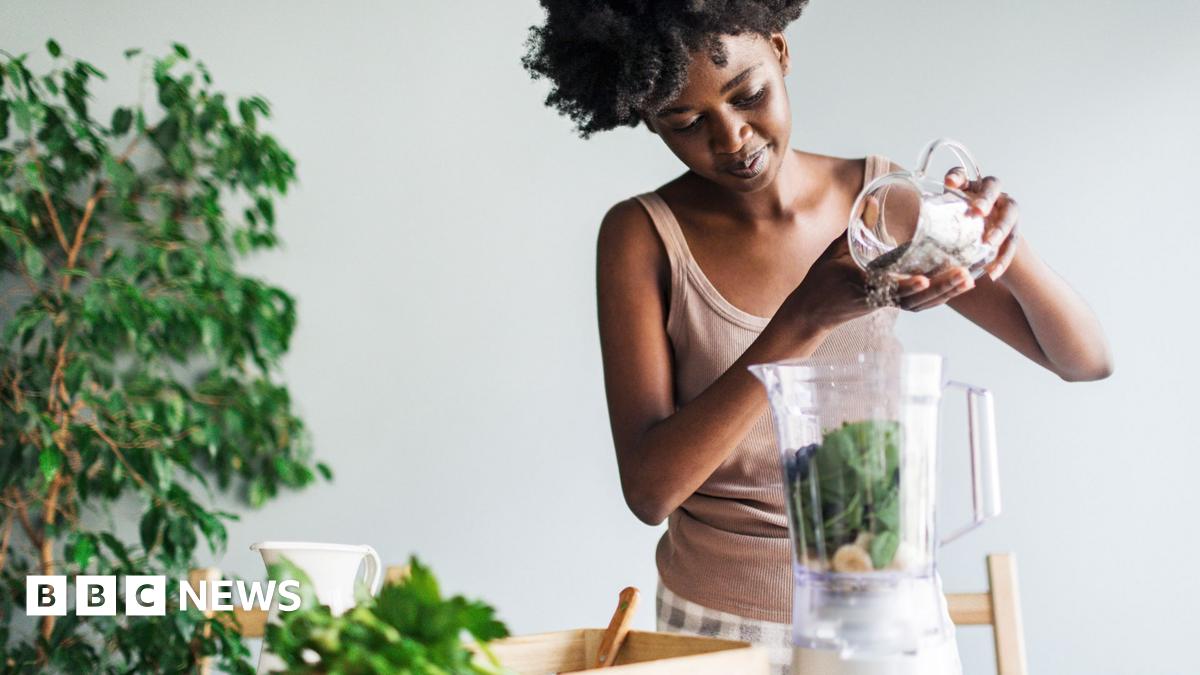 Olive oil and bone broth: Do viral gut health foods actually work?