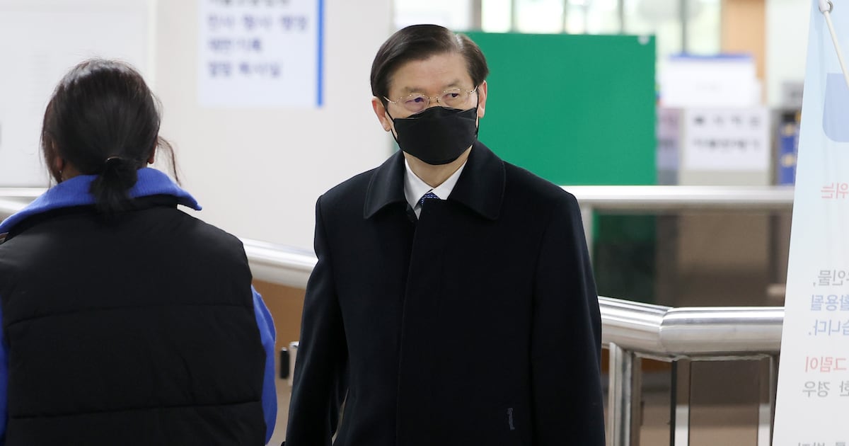 Park Jong-jun Denies Charges Over Encrypted Phone Data Deletion