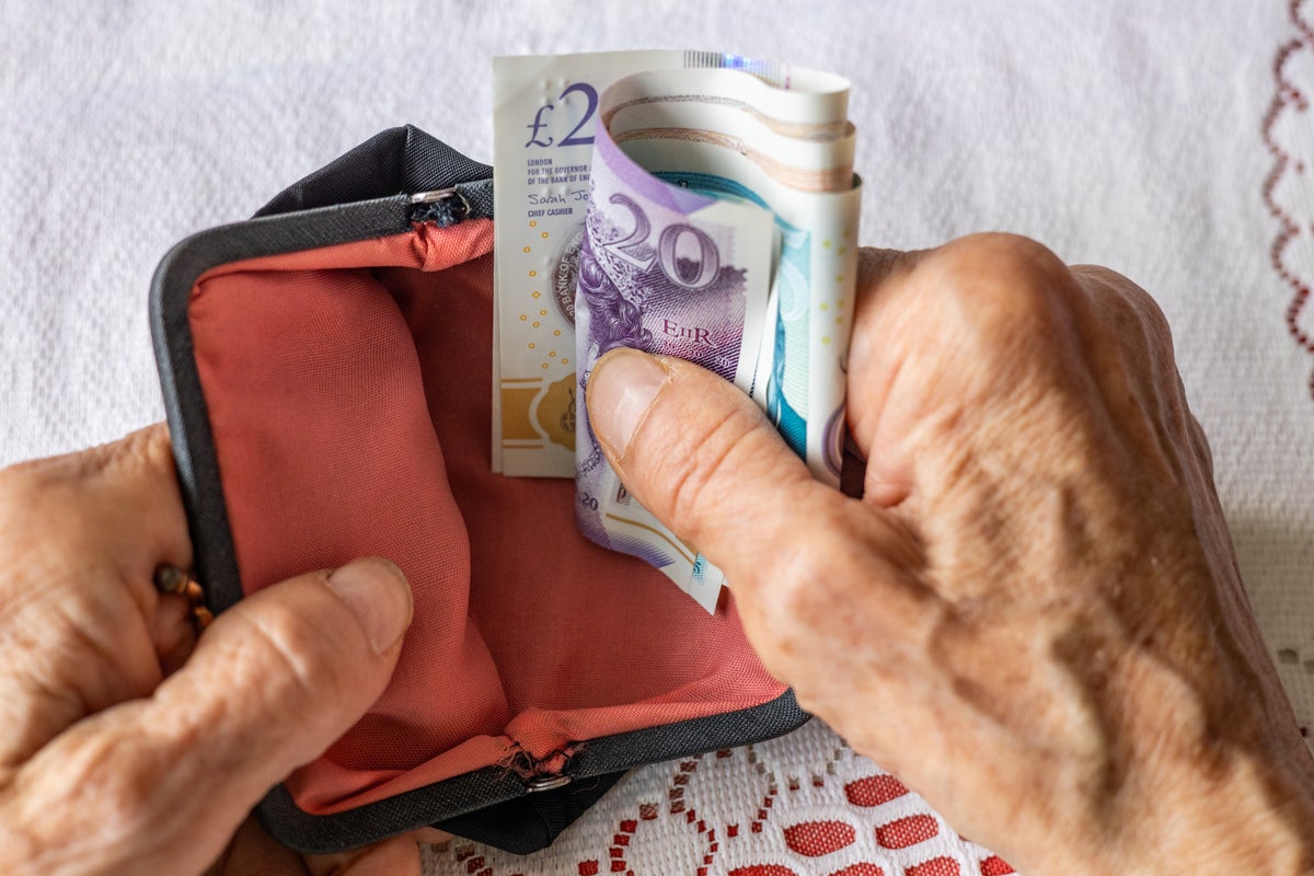 Experts explain what happens to your pension when you die