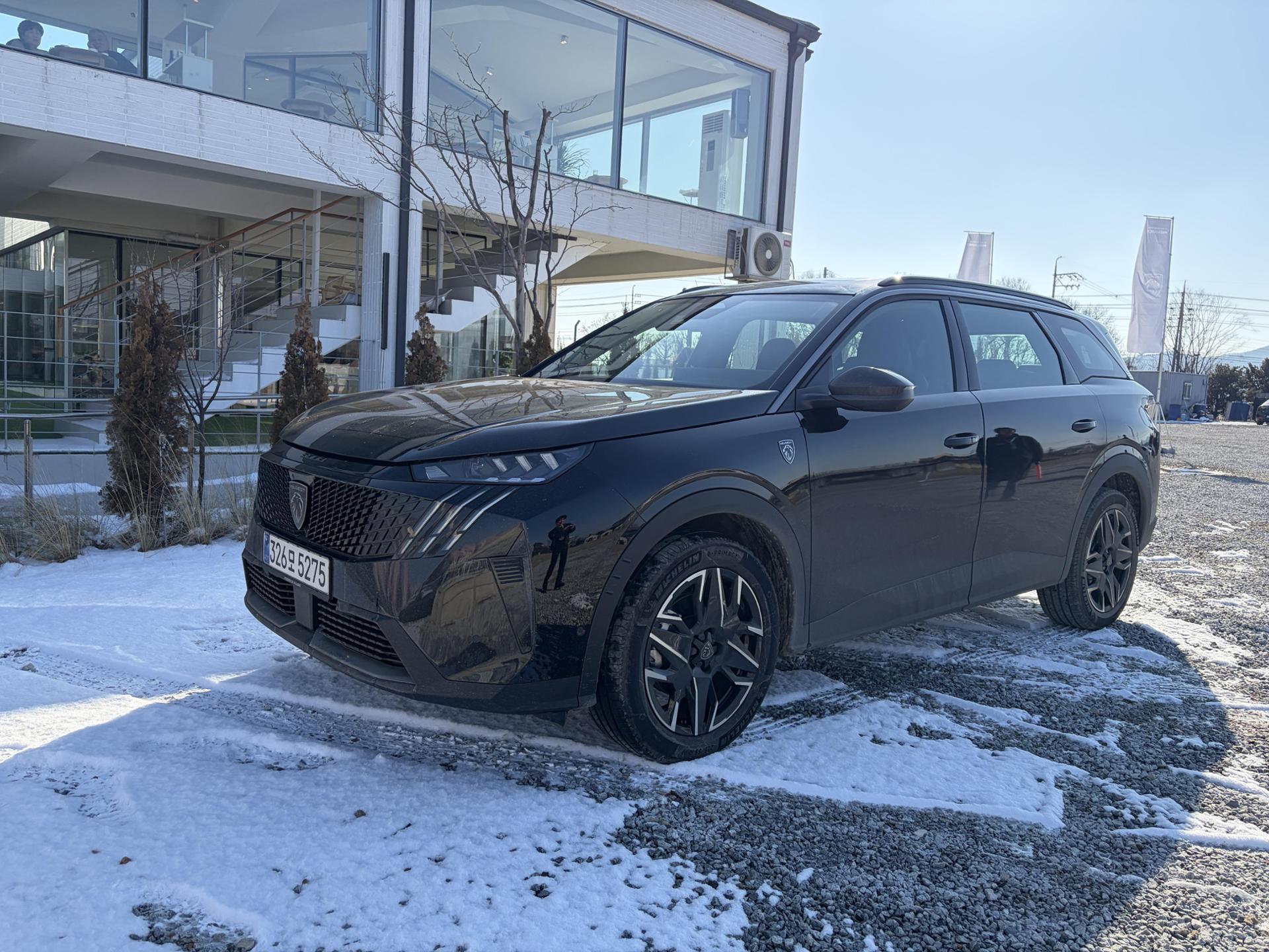 Peugeot aims for major turnaround with 5008 hybrid SUV - The Korea Times