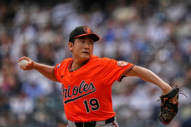 Rockies sign RHP Tomoyuki Sugano to one-year, $5.1 million deal