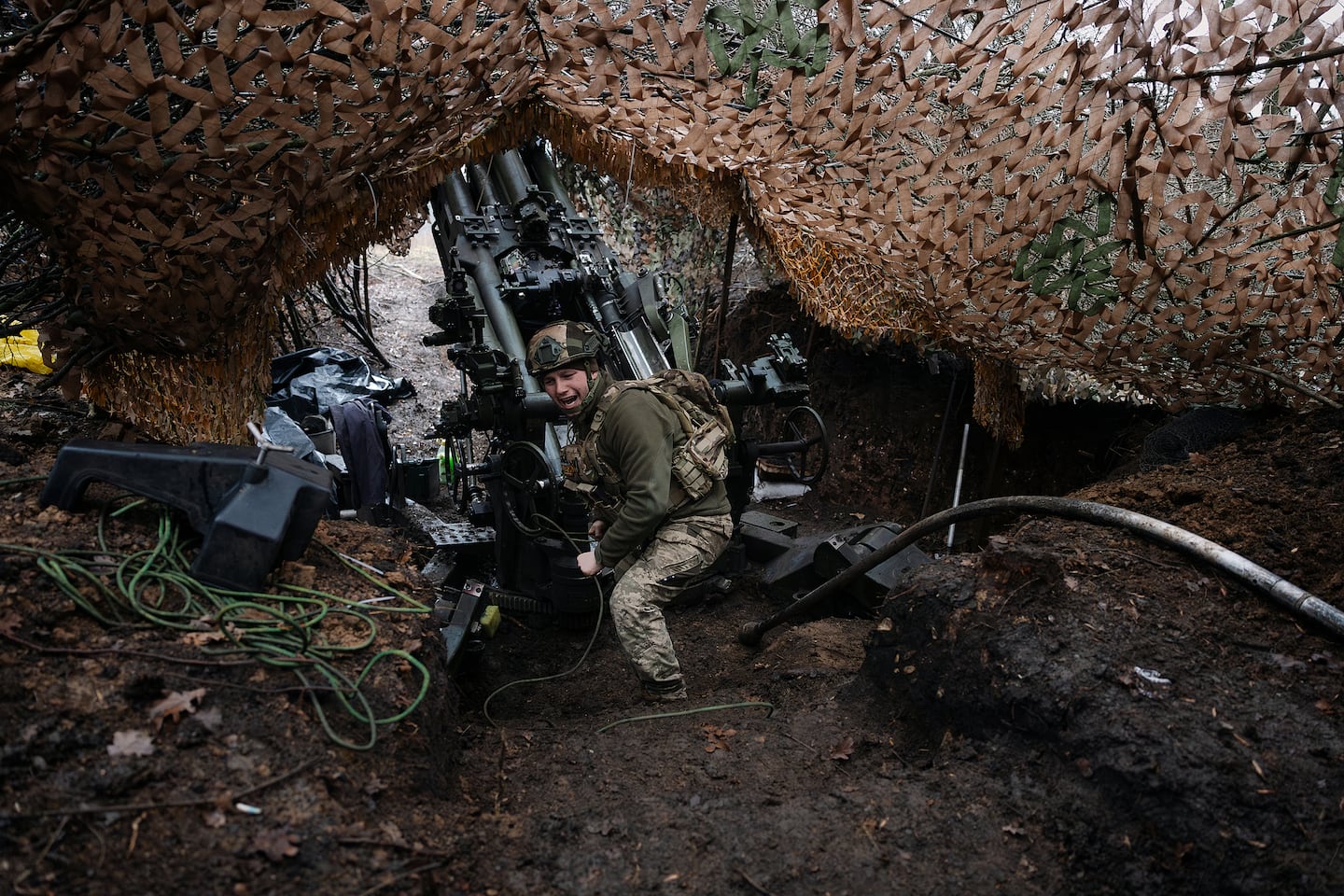 Russia nears capture of key Ukrainian towns after year of grinding assaults - The Boston Globe