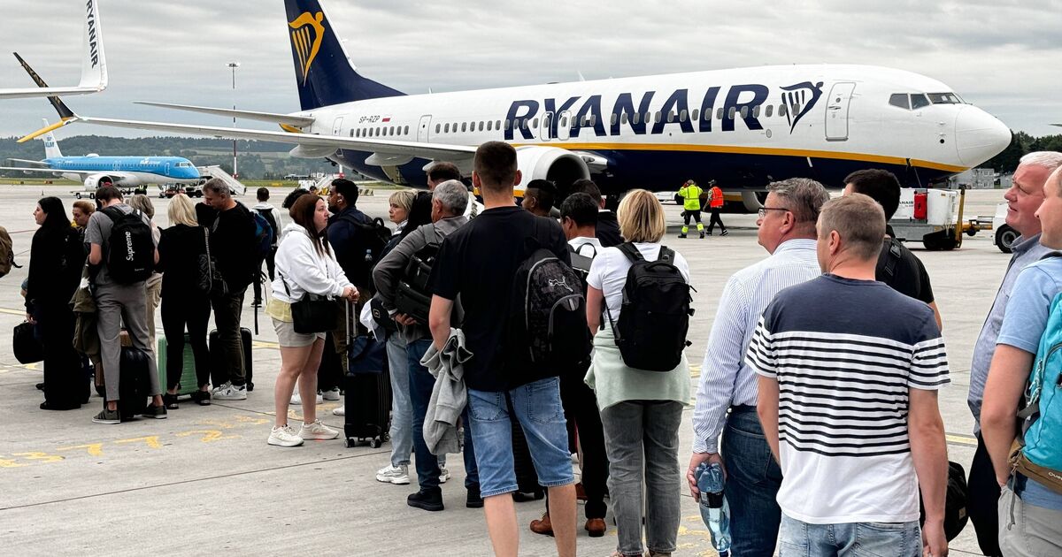 Ryanair may defy new UK passport rules starting next week