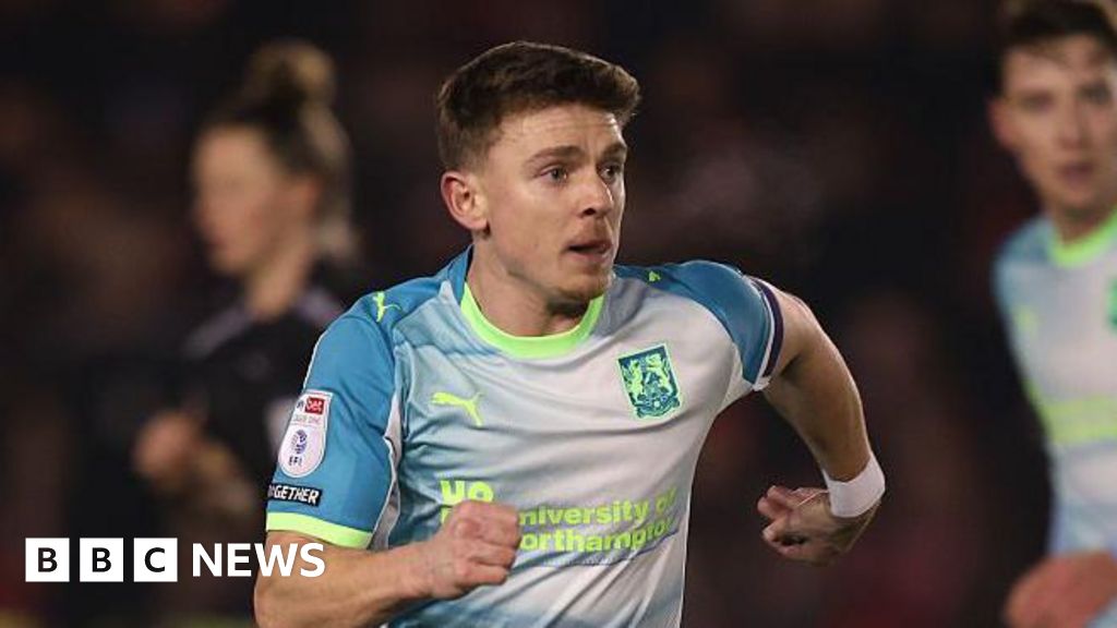 'Super Sammy' could break Northampton appearance record
