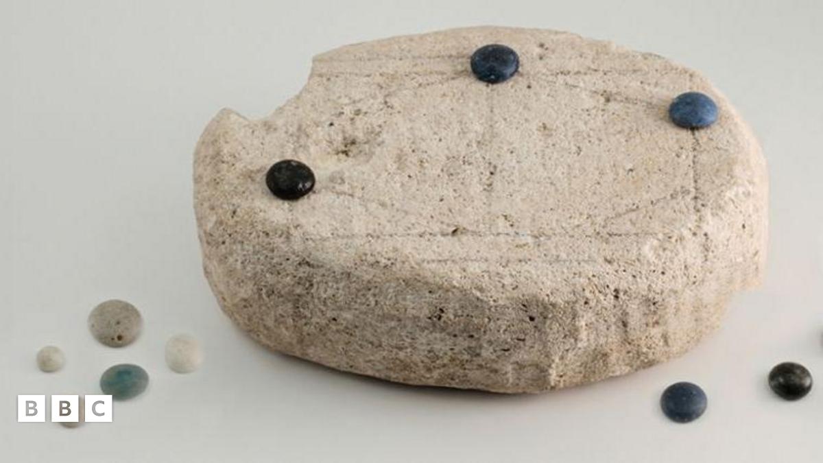 Scientists solve ancient Roman board game mystery using AI