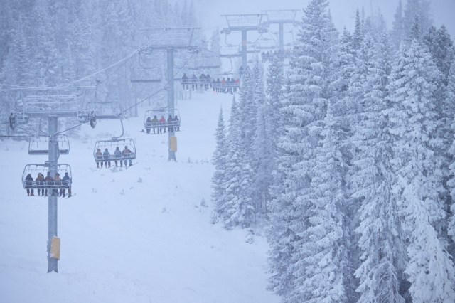 Skier injured, airlifted to hospital from Eldora Mountain in Boulder County