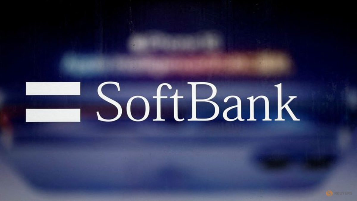 SoftBank posts $1.6 billion profit in third quarter