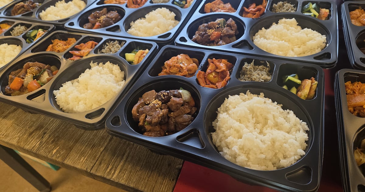 Heated Meal Boxes for Korean Olympians Use 700kg of Meat