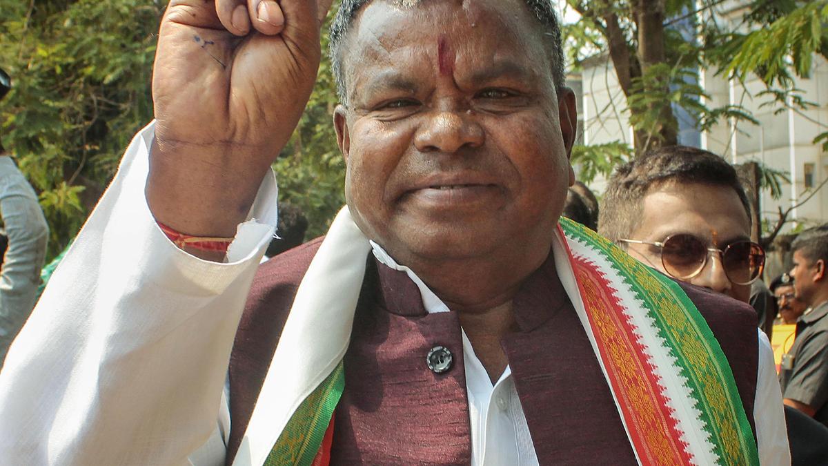 Supreme Court grants interim bail to former Chhattisgarh Minister in two liquor scam cases