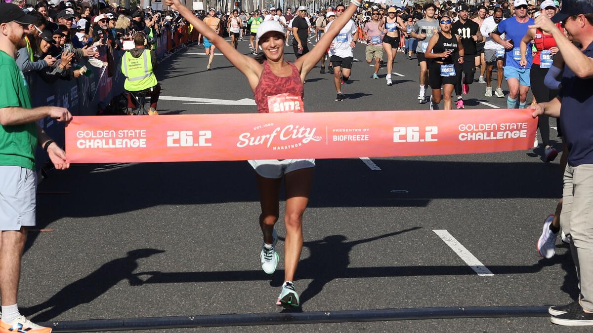 Sunshine greets runners at 30th annual Surf City Marathon