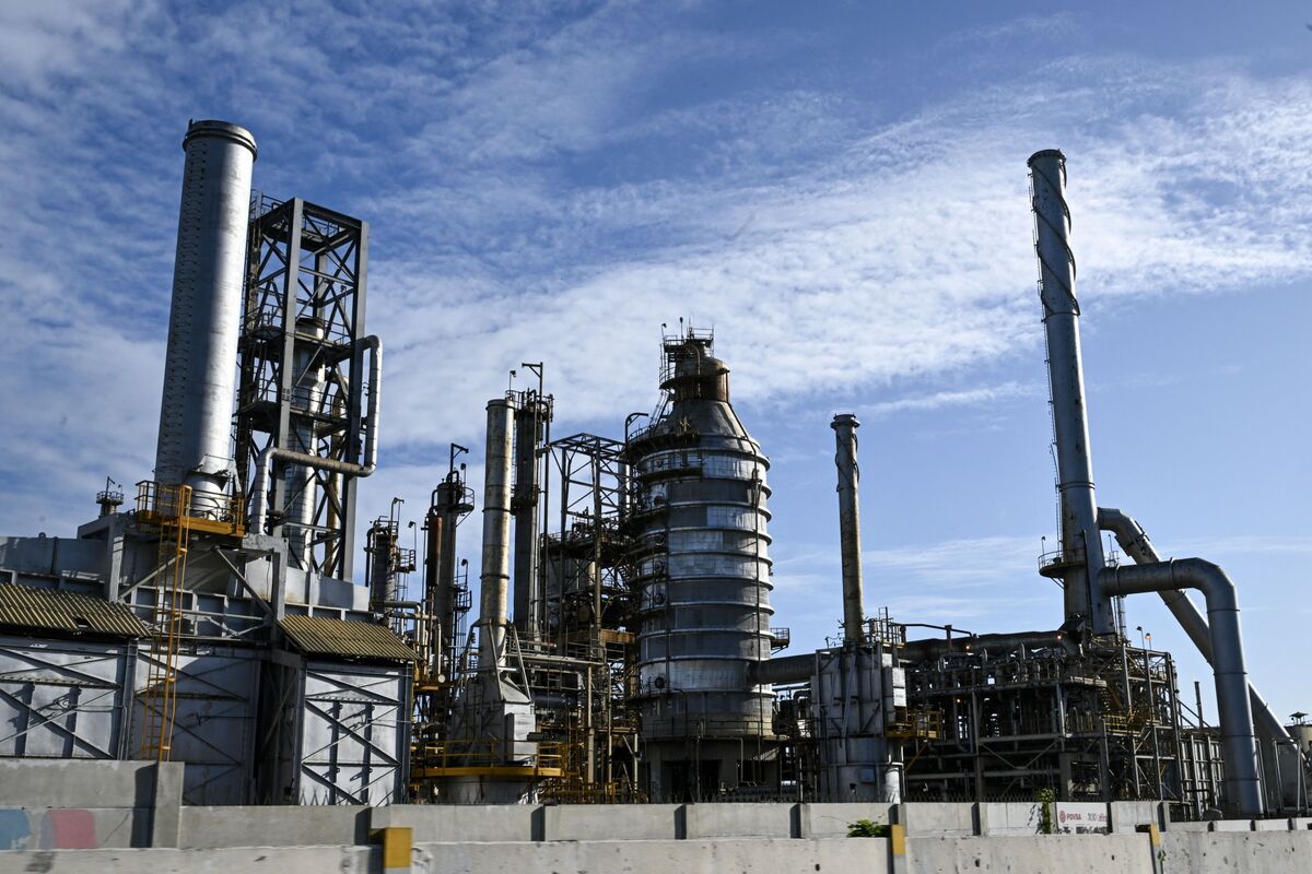 Oil Companies in 'Active' Talks Over Recouping Venezuela Losses