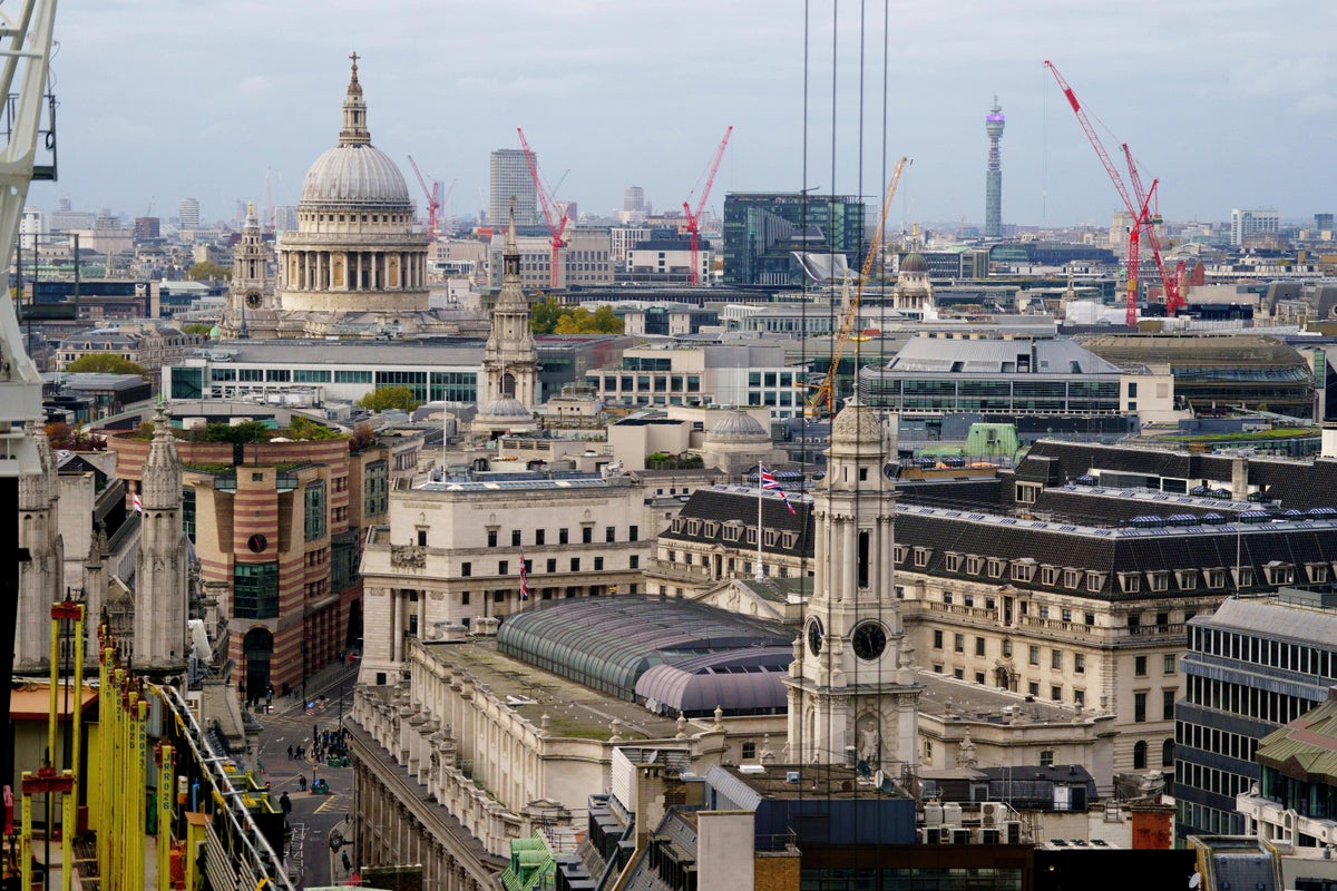 UK house prices rise by 2.4% annually typically but fall by 1% in London