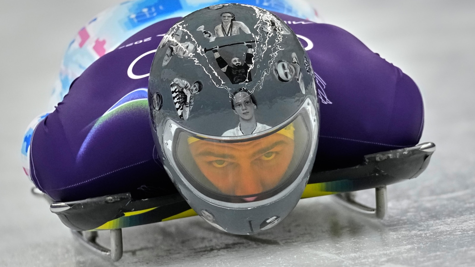 IOC allows Ukrainian athlete to wear black armband