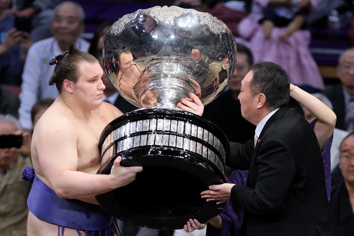 Ukrainian refugee on the brink of sumo wrestling history