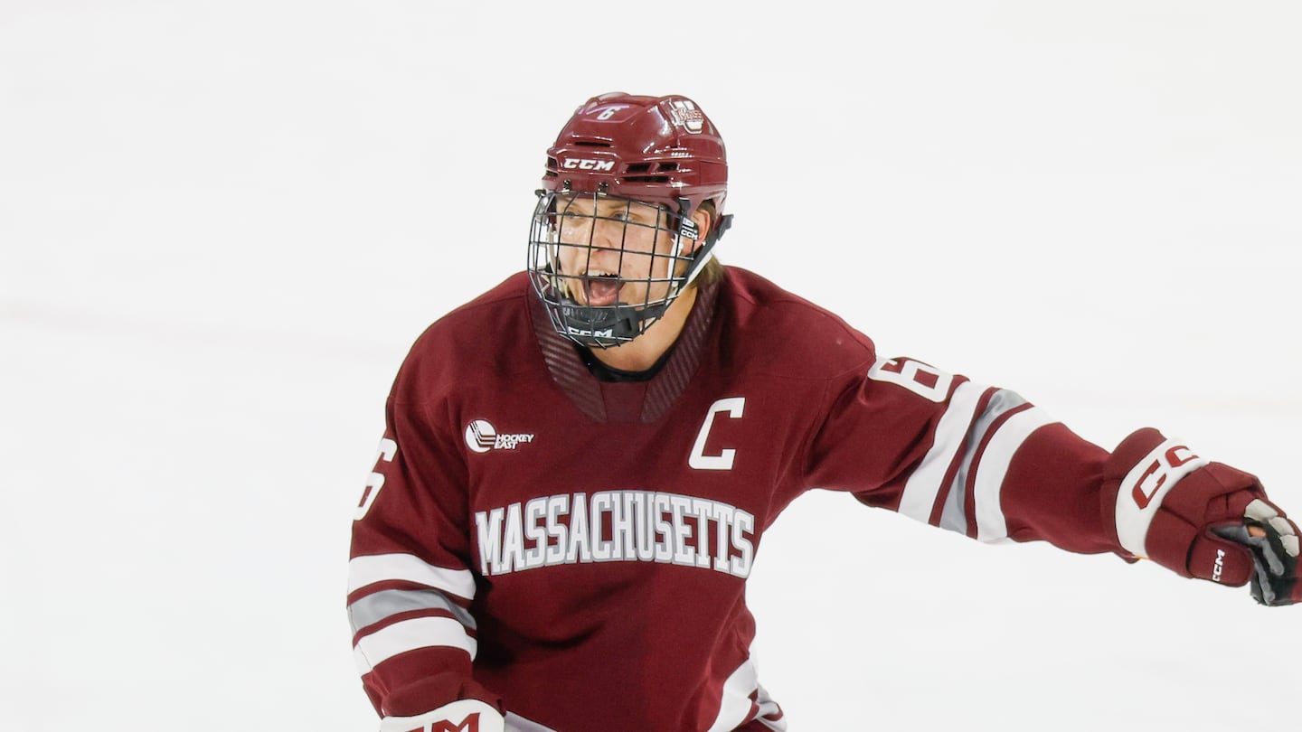 UMass turned a new leaf in the new year and turned around its season - The Boston Globe