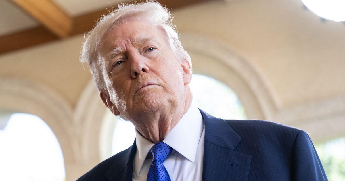 US 'on brink of war with Iran' after warning strikes could begin soon - The Mirror