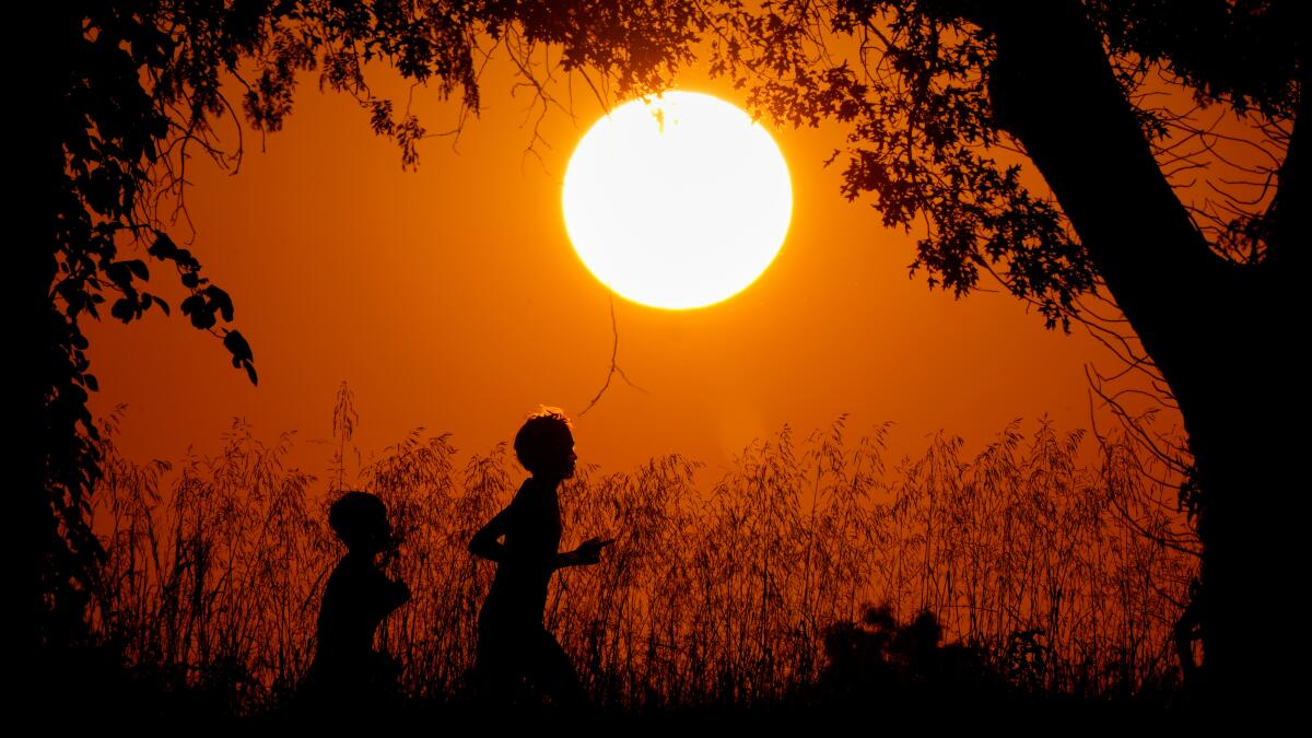 U.S. life expectancy hit an all-time high in 2024, CDC says