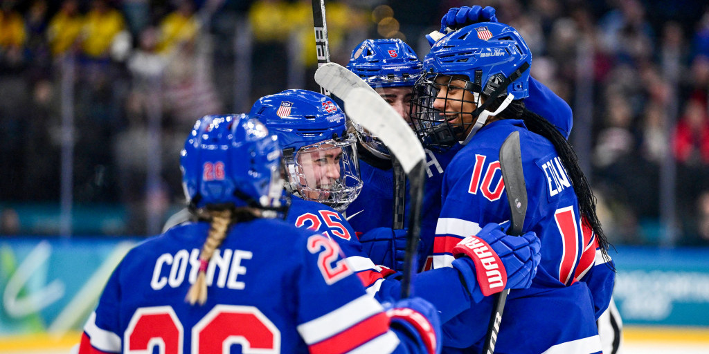 U.S. women's hockey team cruises past Sweden to advance to gold-medal game