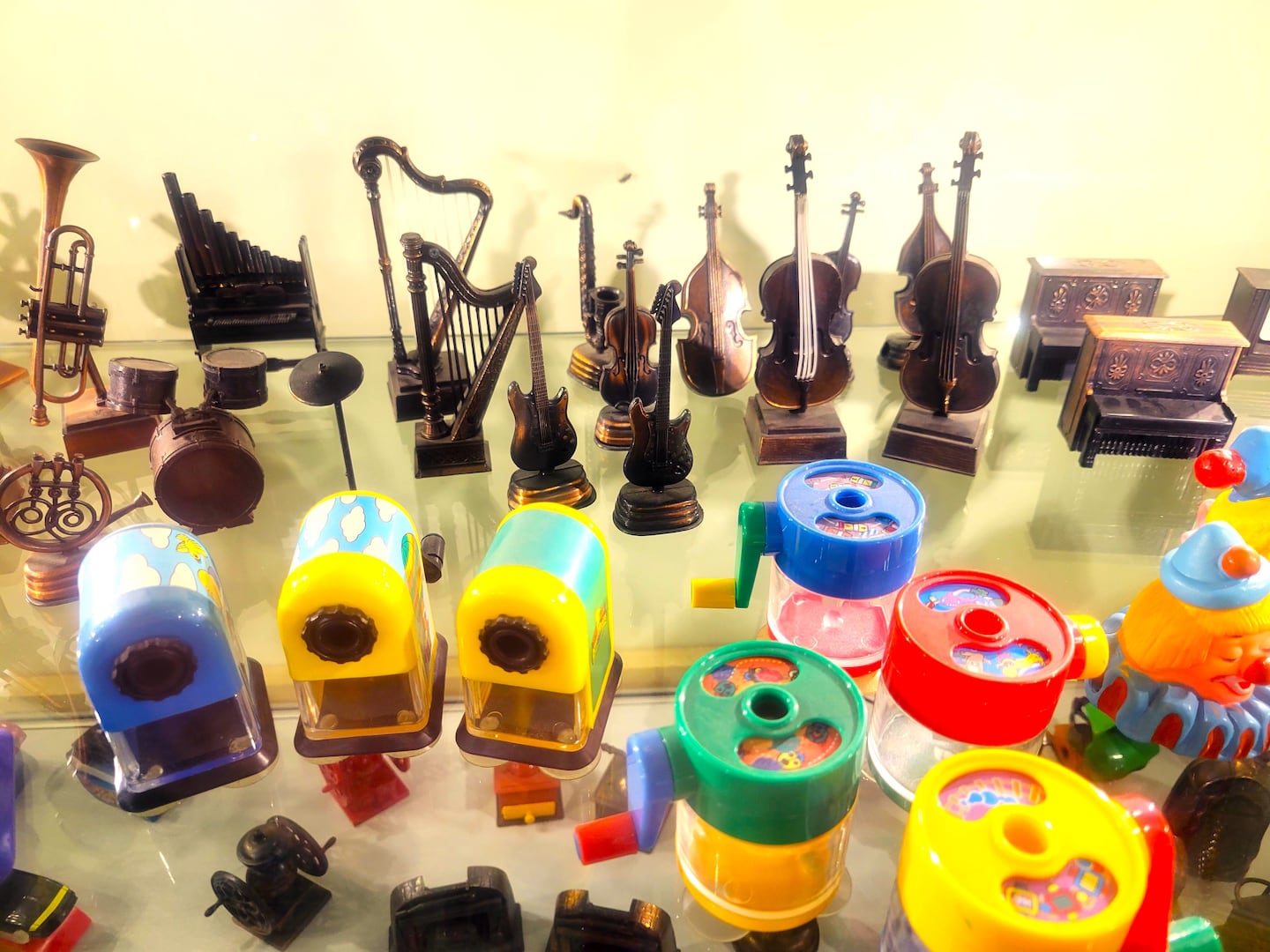 At the world's only pencil sharpener museum, a quirky legacy can't be erased - The Boston Globe